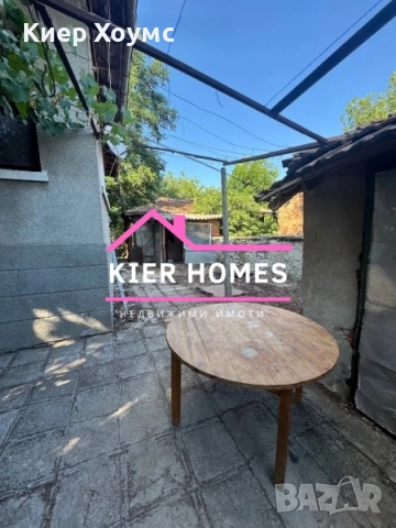 Къща в квартал Болярово,град Хасково, снимка 2 - Къщи - 52414158