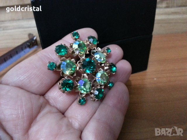 Стара брошка с зелени камъни, снимка 5 - Антикварни и старинни предмети - 35176436