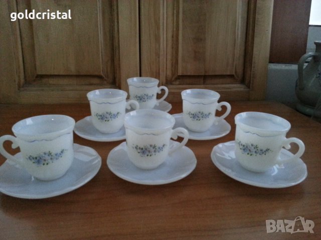 Френски аркопал чаши за кафе , снимка 1 - Антикварни и старинни предмети - 38195198