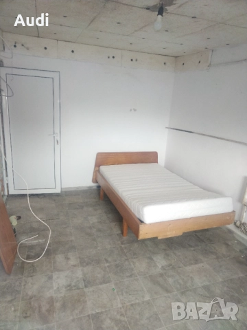 Собственик продава таванско ателие Статут по Нот. Акт "АТЕЛИЕ" Идеален център на гр.Разград, снимка 2 - Апартаменти - 52051885