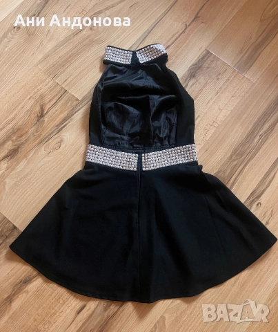 Къса черна рокля с гол гръб, снимка 3 - Рокли - 51644918