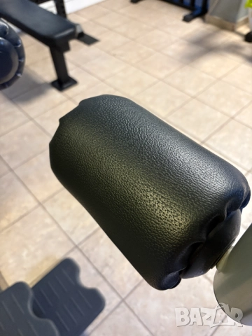 Technogym Glute Machine / Глутеус, снимка 4 - Фитнес уреди - 52112116