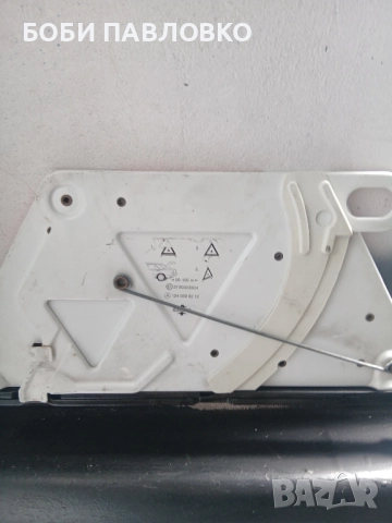 Авариен триъгълник w202 w203 w220 оем сгъваем , снимка 6 - Аксесоари и консумативи - 51965162