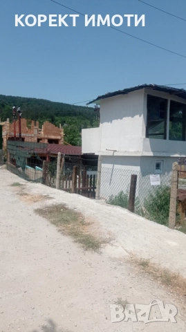 ПРОДАВА ВИЛА на 2 етажа в кв. Боян Българанов, снимка 3 - Вили - 51476652