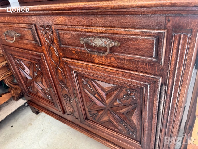 Масивен шкаф с дърворезба , снимка 5 - Шкафове - 52955217