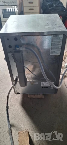 Професионален ледогенератор, снимка 5 - Обзавеждане за заведение - 51084933