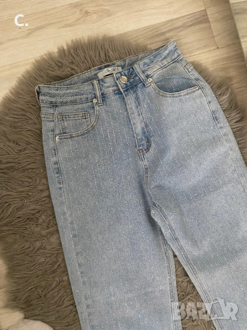 Дамски дънки с камъни, снимка 2 - Дънки - 53996672