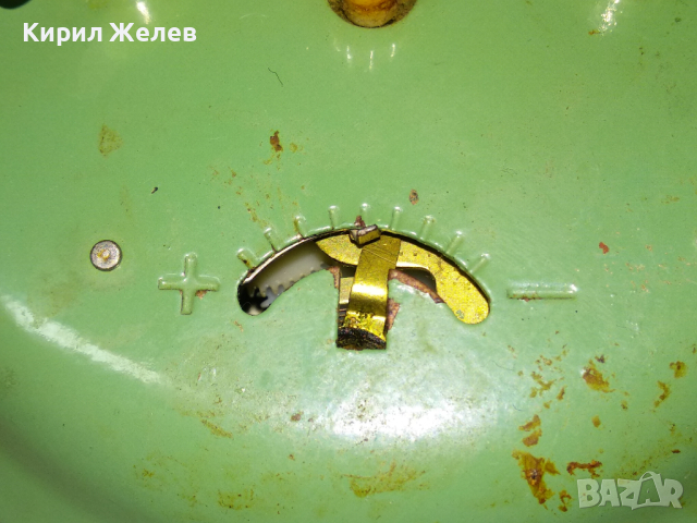 JANTAR MADE in USSR Стар КОЛЕКЦИОНЕРСКИ РУСКИ БУДИЛНИК МЕХАНИЧЕН НАСТОЛЕН ЧАСОВНИК ЯНТАР СССР 42279, снимка 6 - Антикварни и старинни предмети - 44549353