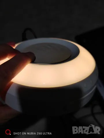 Тонколона с нощна лампа и часовник JBL HORIZON