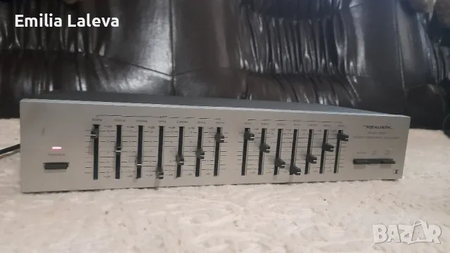 Еквалайзер REALISTIC