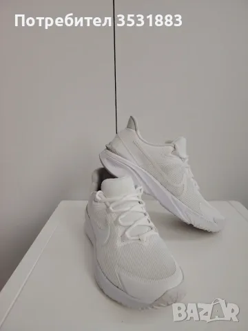 Дамски маратонки Nike, снимка 4 - Маратонки - 55721580