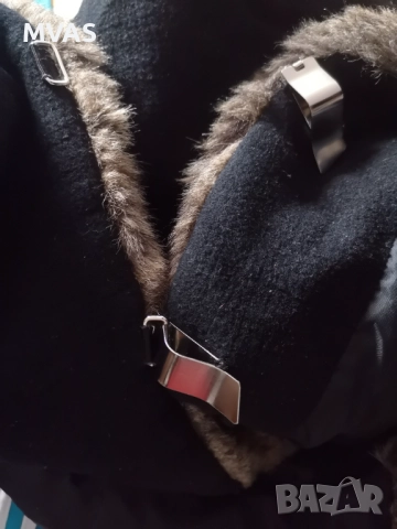 Дамска черна къса шуба с косъм и качулка S M размер , снимка 5 - Якета - 51860779