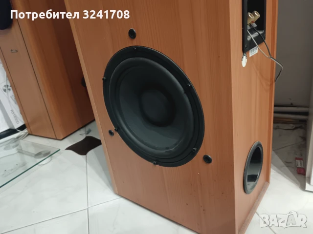  Тонколони с вграден суббуфер