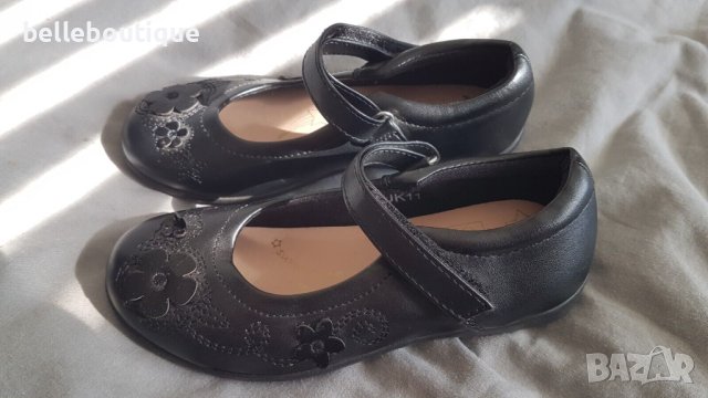 Елегантни обувки тип пантофки Marks & Spenser 29 номер