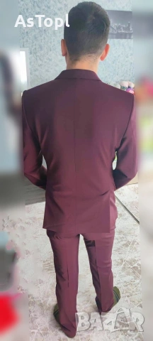 Уникален мъжки костюм Зара