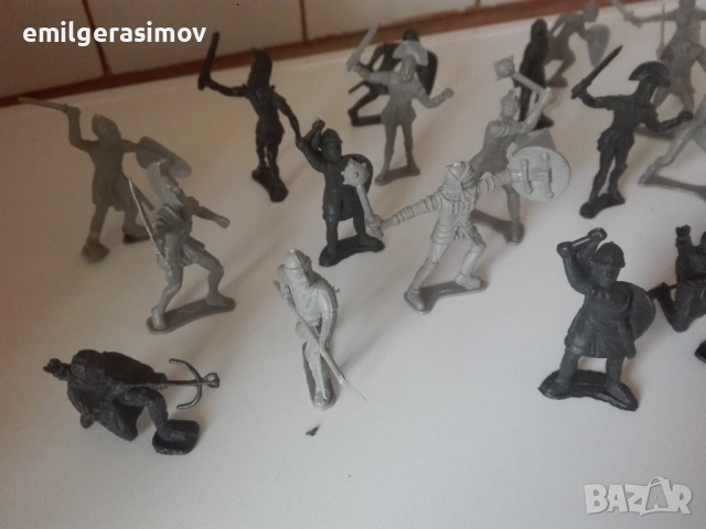 Пластмасови войници - 3 лота., снимка 7 - Фигурки - 54016959