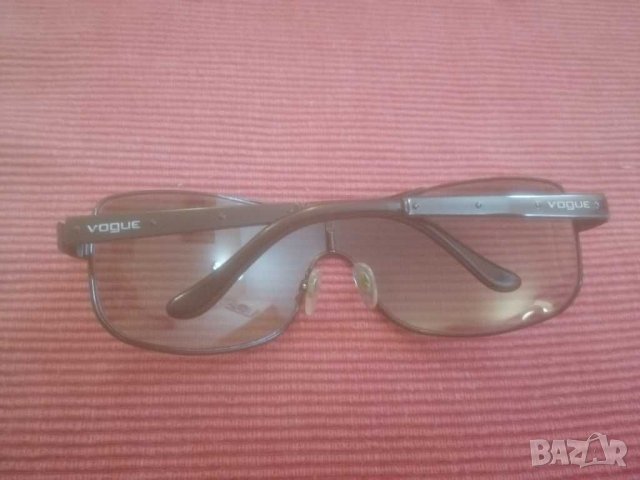 Слънчеви очила Vogue. , снимка 5 - Слънчеви и диоптрични очила - 31183874