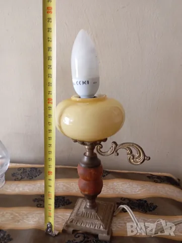 Ретро настолна лампа, снимка 3 - Настолни лампи - 50093318