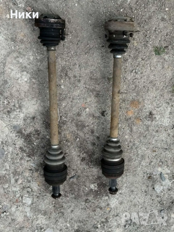 Продавам полуоски от бмв е90 320д 163кс