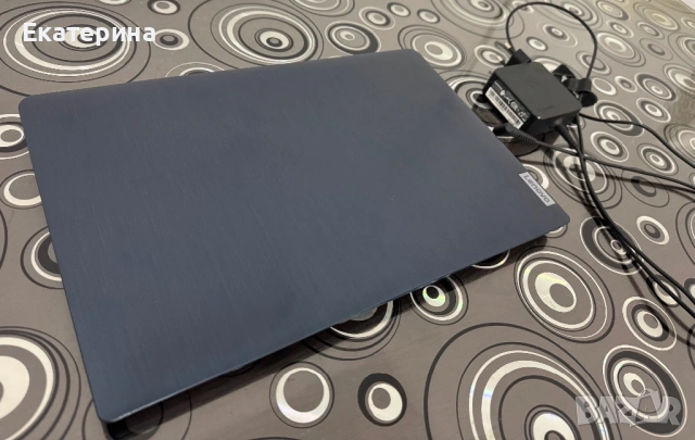 Лаптоп Lenovo IdeaPad 3, снимка 2 - Лаптопи за дома - 53053693