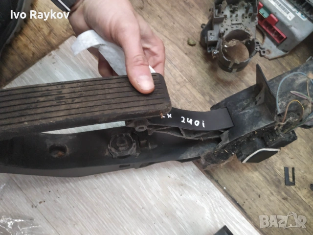 Педал газ Mercedes C-Class W203 2.2 CDI 150 , A2113000404 , снимка 2 - Части - 53382058