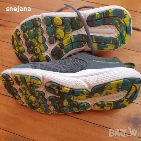 Оригинални маратонки на Under Armour , снимка 7 - Маратонки - 49449480