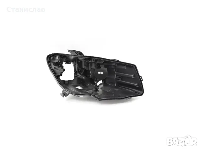 Дясна основа (корпус) за фар за Mercedes CLA W117 Facelift (2016-2019), снимка 2 - Части - 47927882