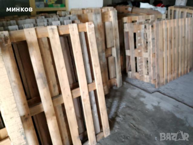 Дърва за огрев нарязани в кашони и дървени палета и скари , снимка 2 - Дърва за огрев - 52903825