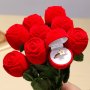 Кутия за пръстен в формата на роза