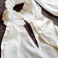 Бял топ S-M размер с гол гръб и рамена волани шал панделка , снимка 2 - Корсети, бюстиета, топове - 37760868