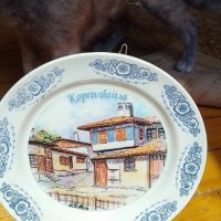 Порцеланова сувенирна чиния "Копривщица", снимка 4 - Декорация за дома - 37522891