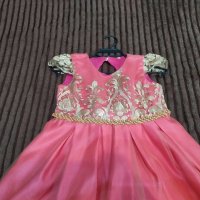 Детска рокля  розова бродерия размер 150 -  Ново.., снимка 7 - Детски рокли и поли - 29483931
