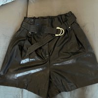 Кожени панталонки Zara нови, снимка 1 - Къси панталони и бермуди - 38584323