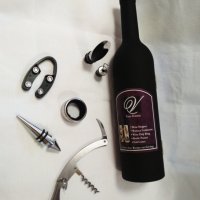 Комплект от 5 аксесоара за вино - във форма на бутилка., снимка 6 - Подаръци за мъже - 31783376