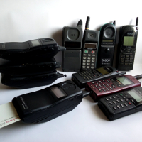 Стари GSM Мобилни телефони Nokia,Motorola,Benefon и др, снимка 4 - Антикварни и старинни предмети - 44741207
