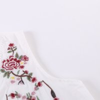 Дамски памучен топ в бяло с бродирани цветя, снимка 13 - Корсети, бюстиета, топове - 40494460