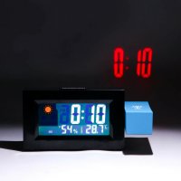 Дигитален часовник Square Clock, цветен дисплей, снимка 2 - Други стоки за дома - 38377979
