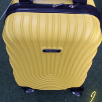 🧳Стилен куфар с колелца за ръчен багаж с твърдо покритие 40/30/20см , снимка 3 - Други стоки за дома - 44779523