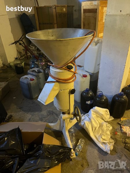 Машина за млене на галета и други, снимка 1