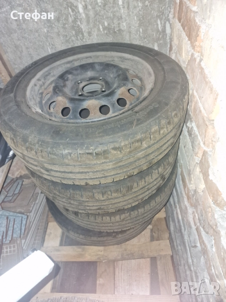 Гуми с джанти Нисан Микра, снимка 1