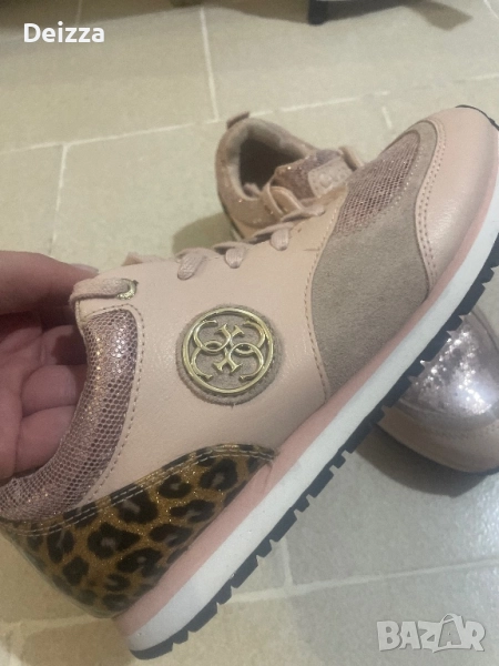 Оригинални маратонки на Guess, снимка 1
