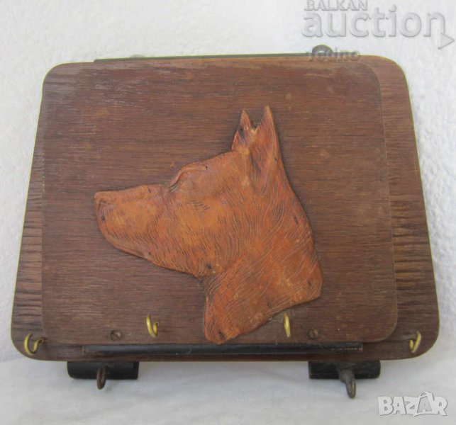 стара дървена стойка   - закачалка с куче, пано, снимка 1