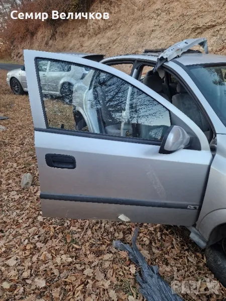 Предна дясна врата Астра Г полицейските, снимка 1