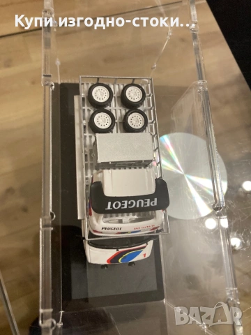 Умален модел на бус с прозрачен кейс, снимка 5 - Колекции - 54262737