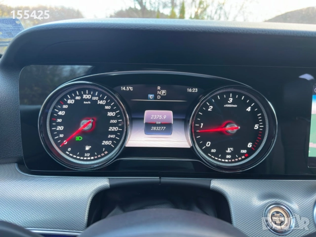 Mercedes-Benz E220 4-Matic 2018г., снимка 9 - Автомобили и джипове - 52509011