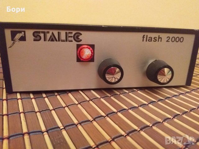STALEC flash 2000 цветомузика/светкавици/светлинно шоу, снимка 2 - Ресийвъри, усилватели, смесителни пултове - 30545377