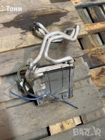 Радиатор воден купе Тойота Авенсис, снимка 2 - Части - 48260887