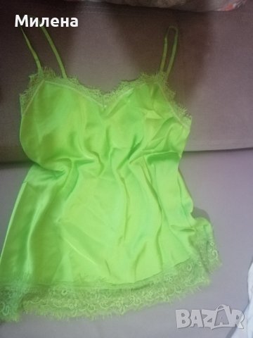 Нов зелен топ от сатен