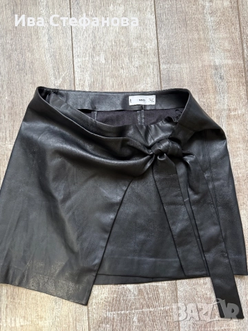 Нова черна кожена кожа къса елегантна интересна пола Mango 