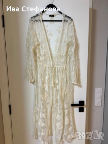 Нова плажна дълга  бяла памучна дантелена наметка, плажно пончо ,кафтан плажна дълга рокля, снимка 2 - Туники - 50581997